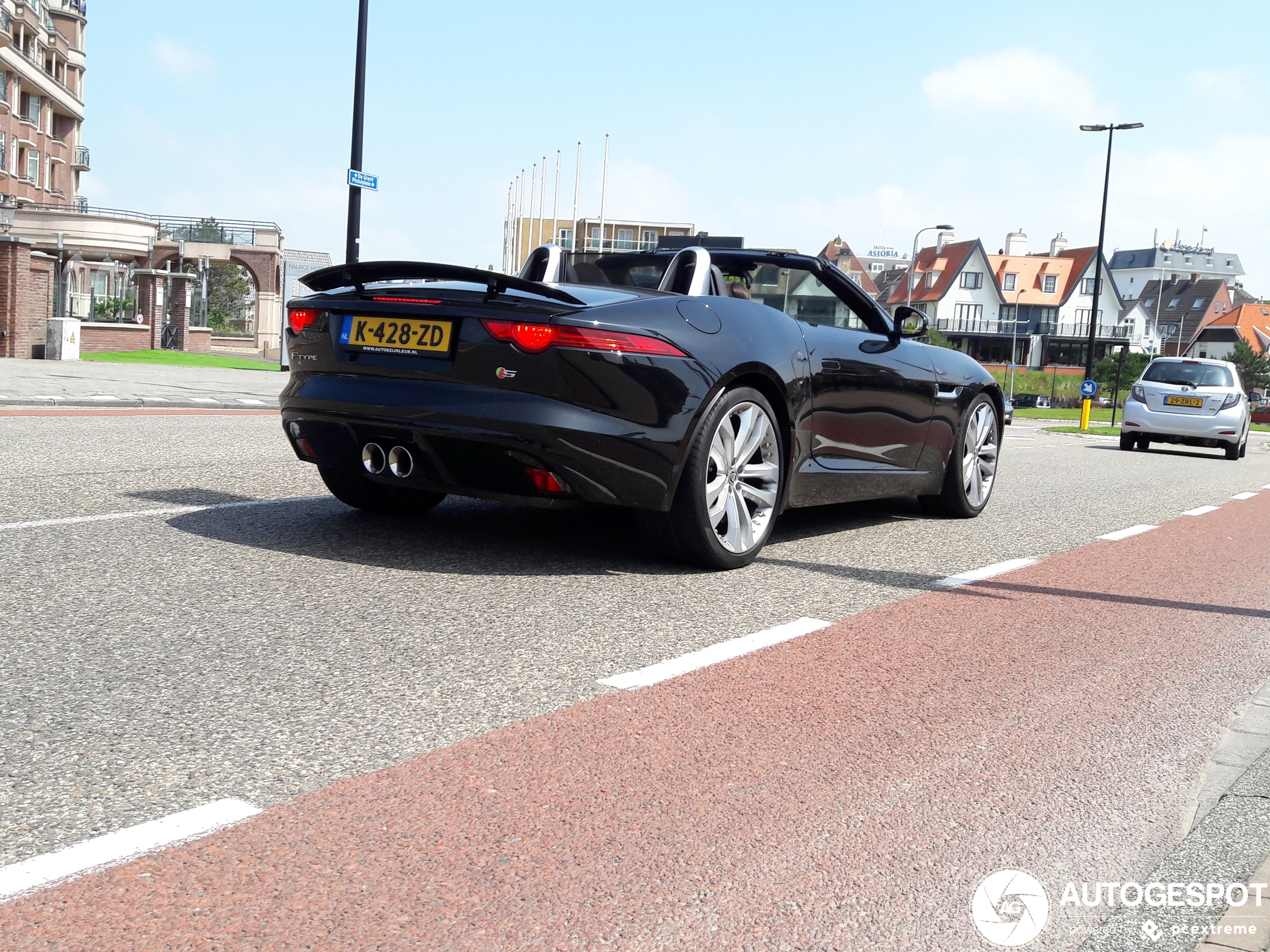 Jaguar F-TYPE S Convertible