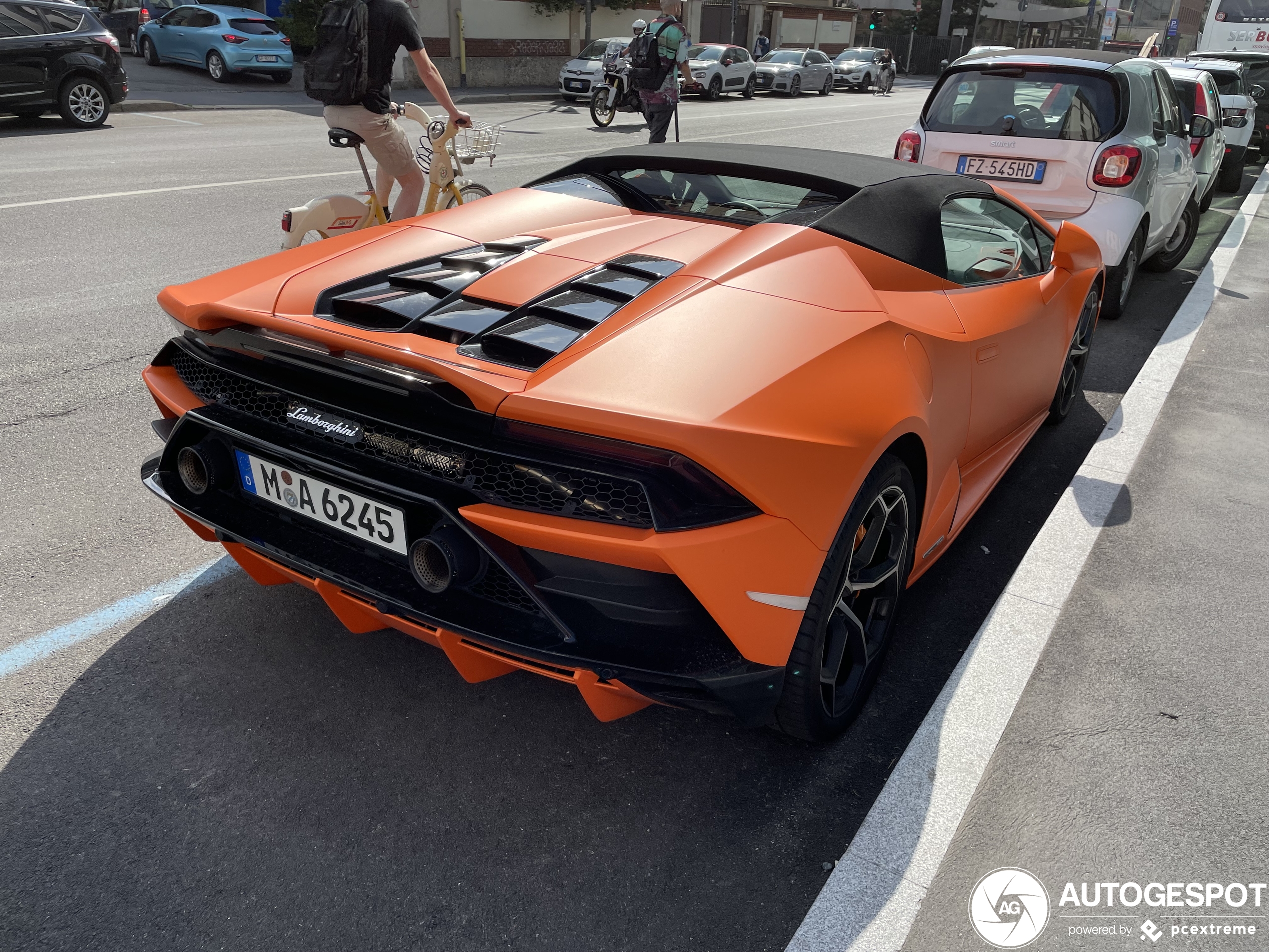 Lamborghini Huracán LP640-4 EVO Spyder