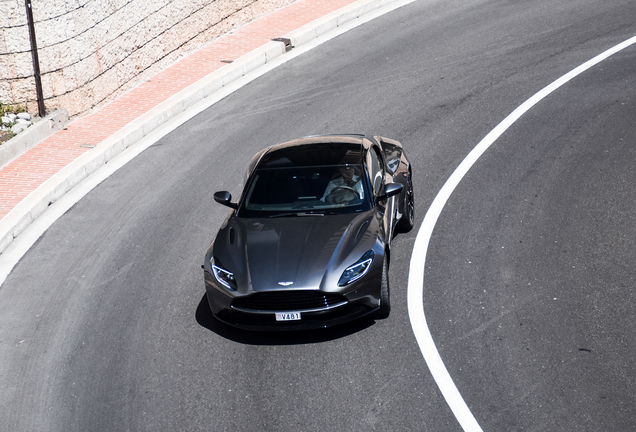 Aston Martin DB11 V8