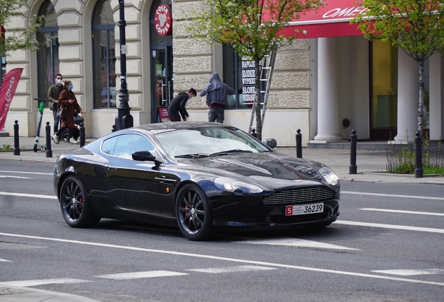 Aston Martin DB9