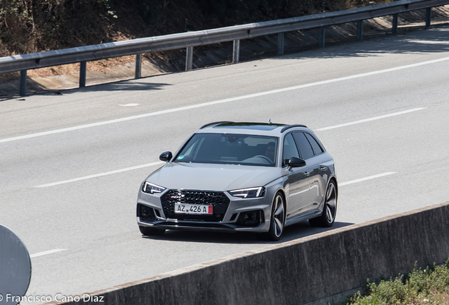 Audi RS4 Avant B9