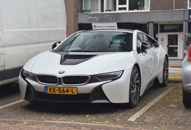 BMW i8