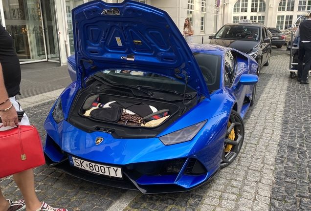 Lamborghini Huracán LP640-4 EVO