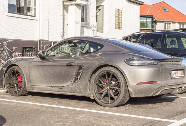 Porsche 718 Cayman GTS