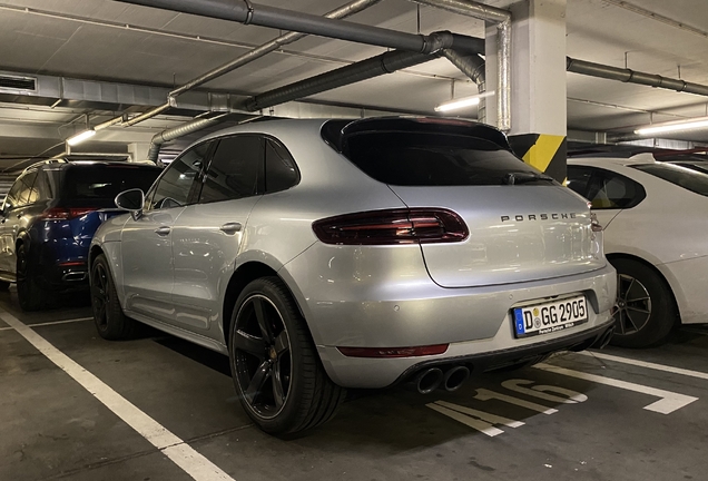 Porsche 95B Macan GTS