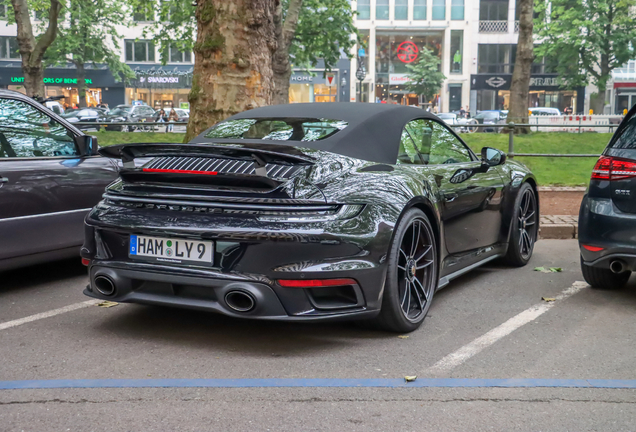 Porsche 992 Turbo Cabriolet