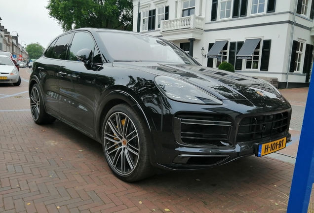 Porsche Cayenne Turbo S E-Hybrid