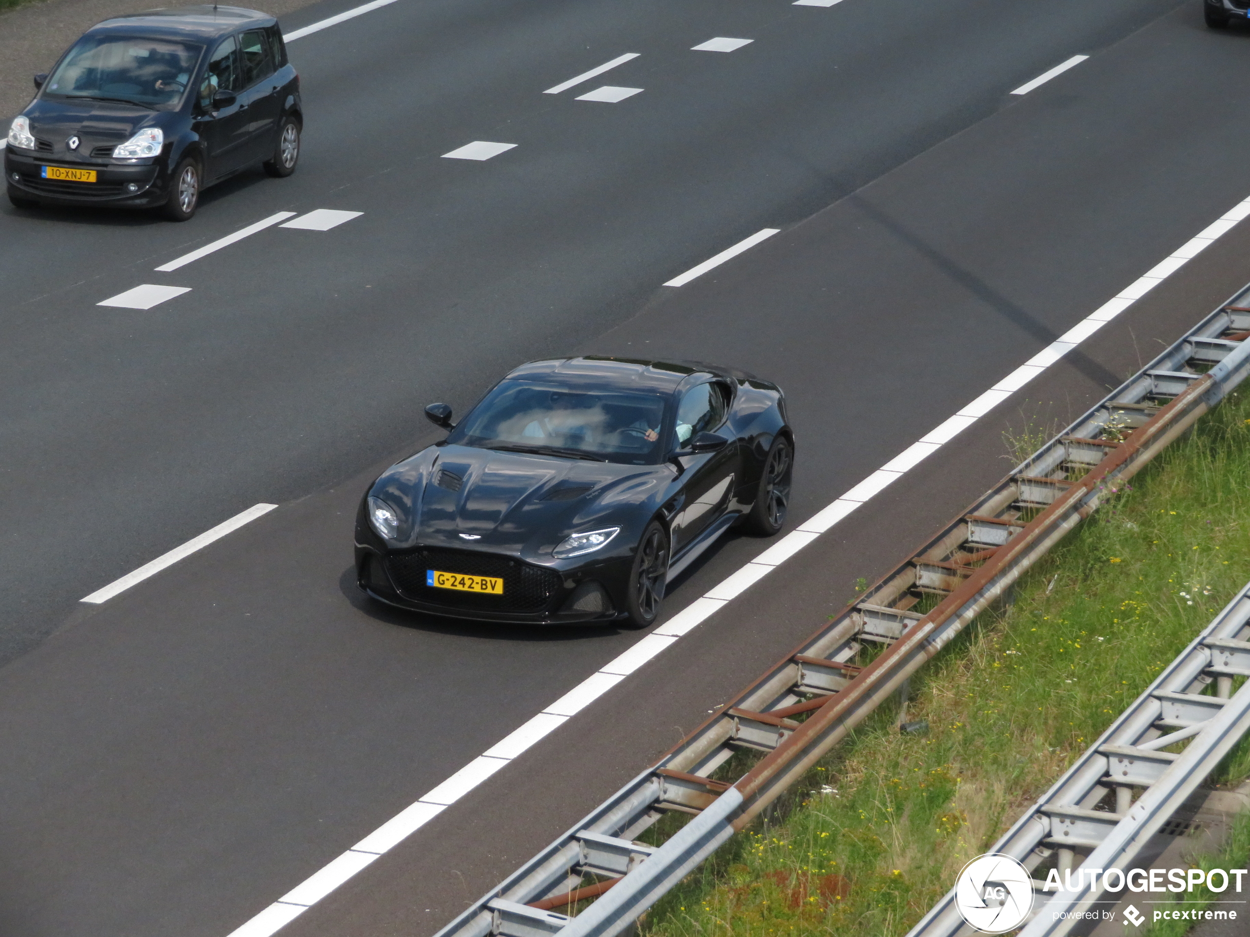 Aston Martin DBS Superleggera