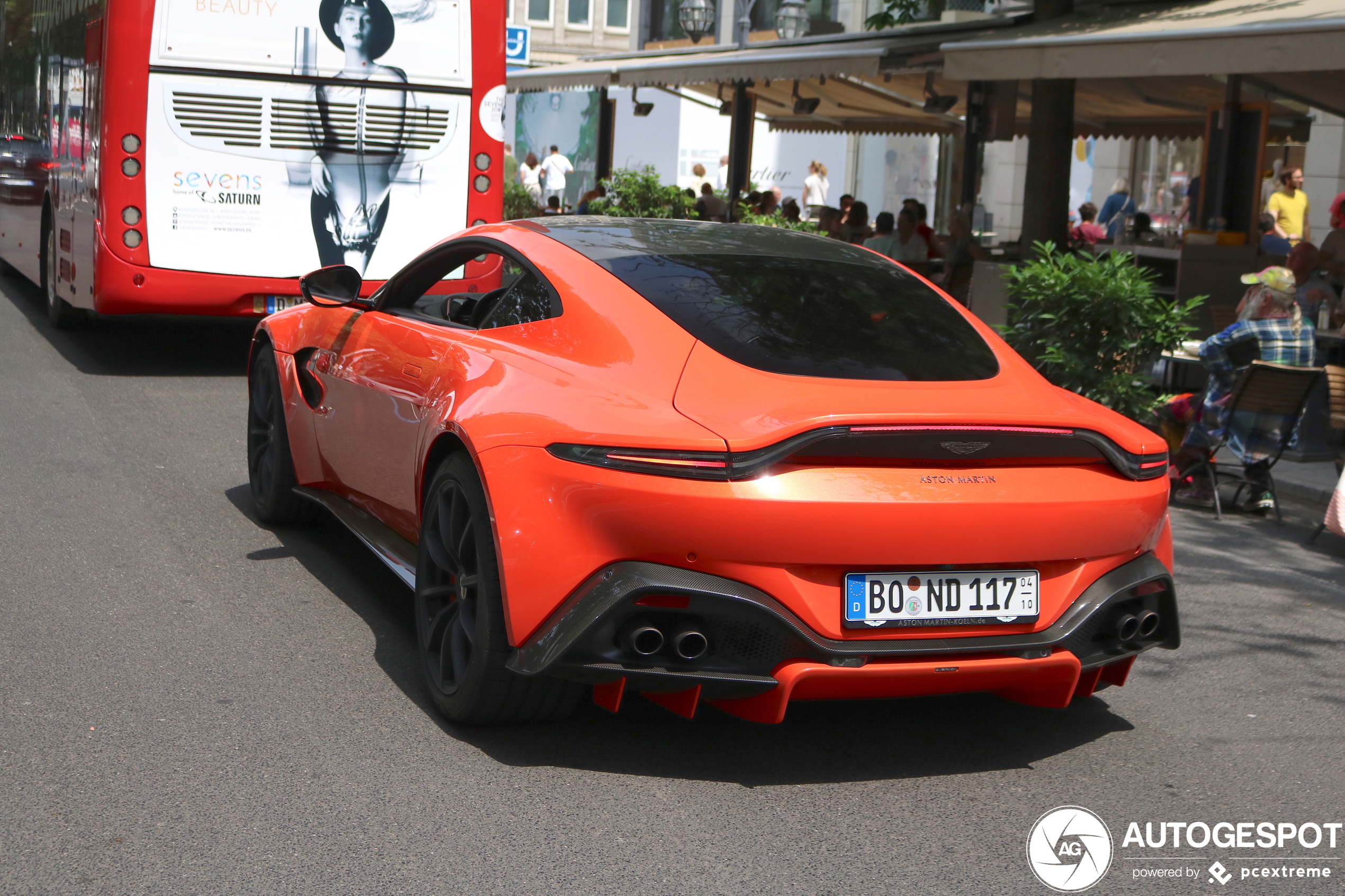 Aston Martin V8 Vantage 2018