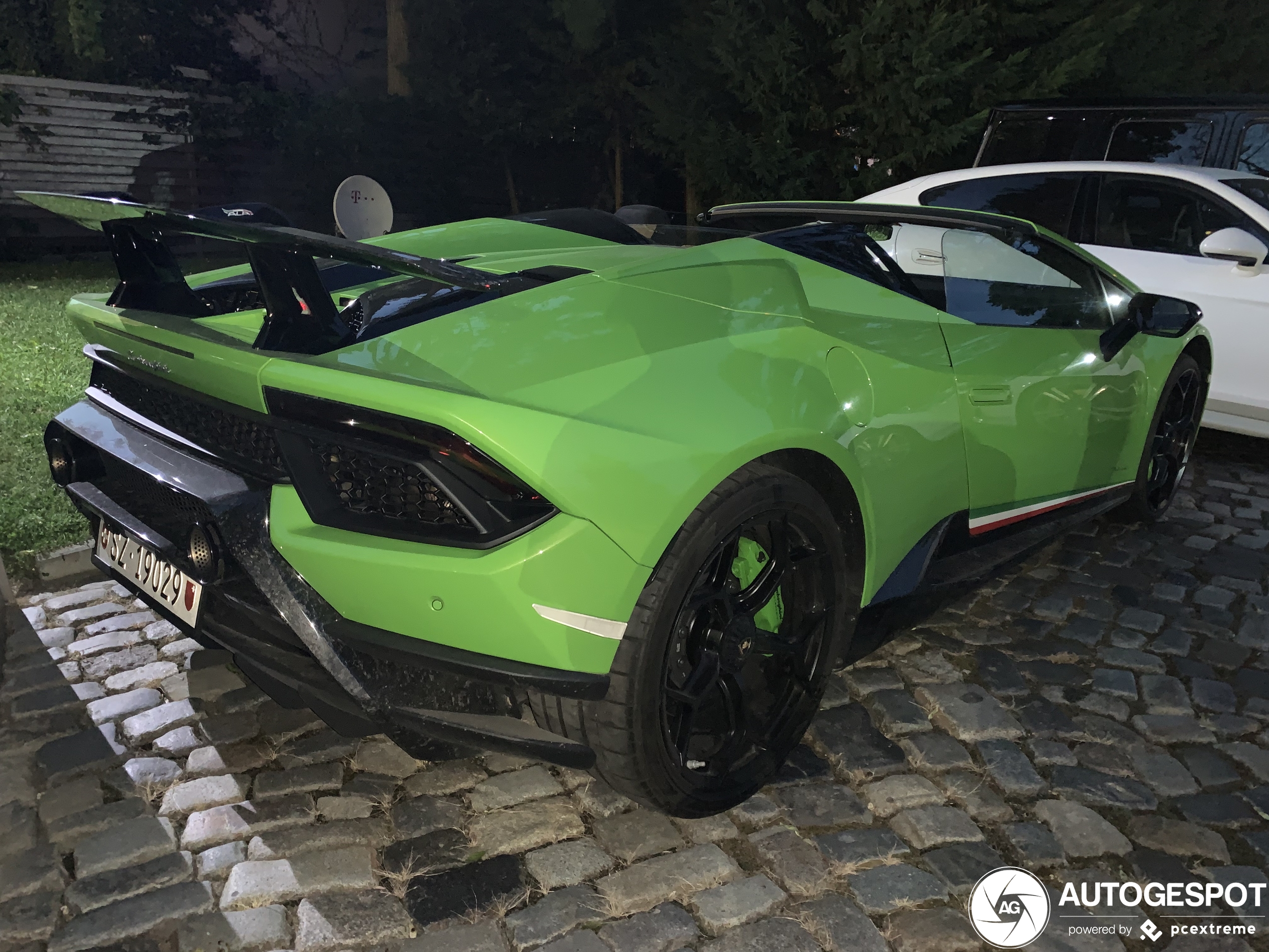 Lamborghini Huracán LP640-4 Performante Spyder