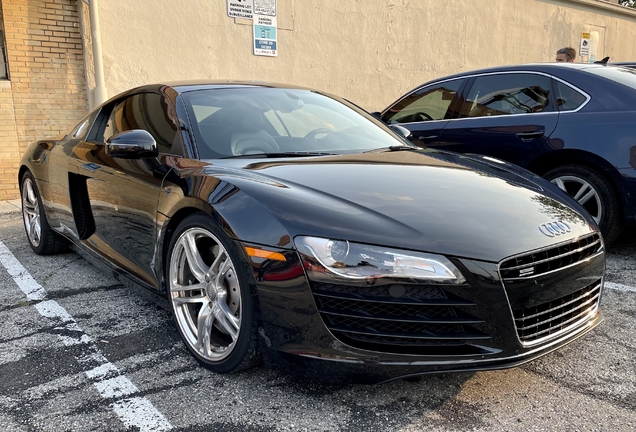 Audi R8