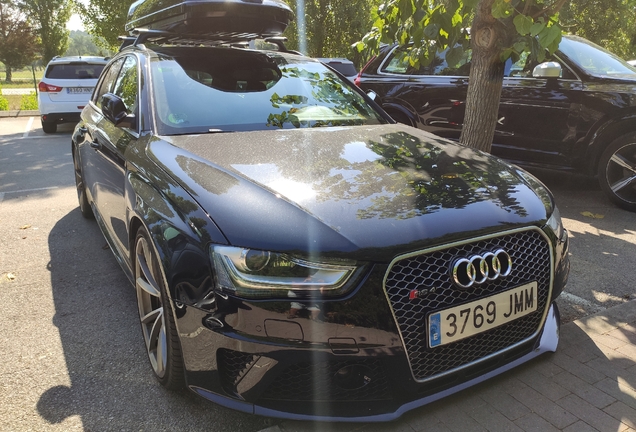 Audi RS4 Avant B8