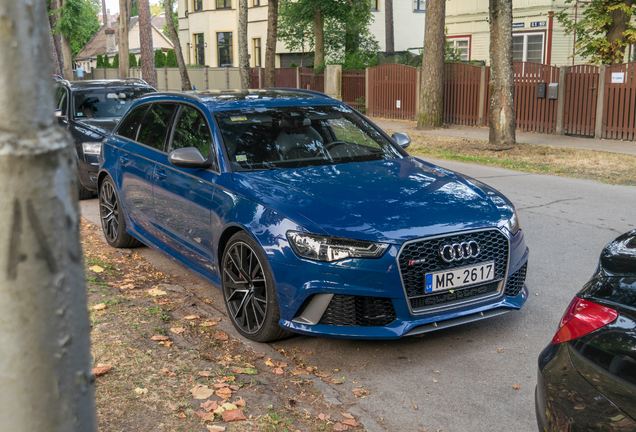 Audi RS6 Avant C7 2015