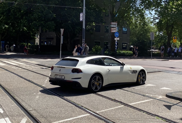 Ferrari GTC4Lusso