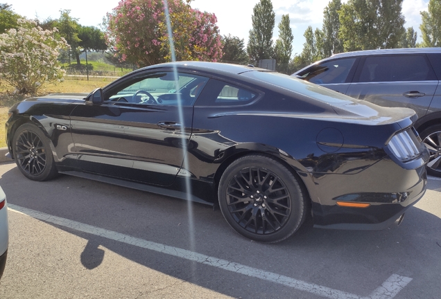 Ford Mustang GT 2015