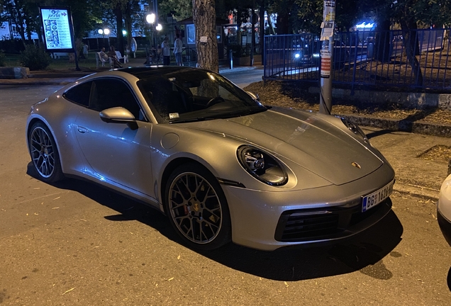 Porsche 992 Carrera 4S