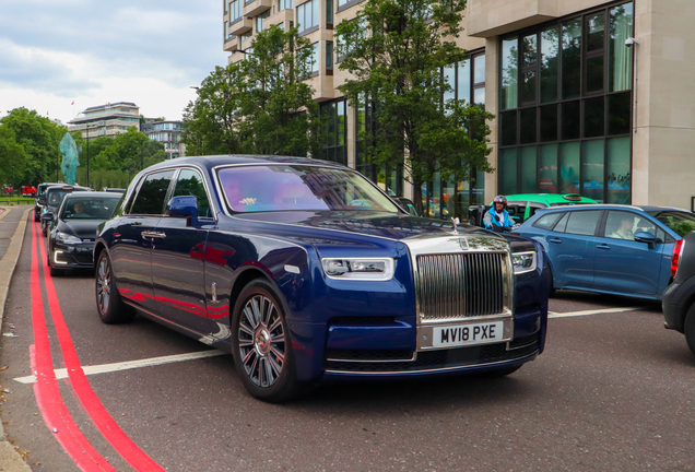 Rolls-Royce Phantom VIII EWB