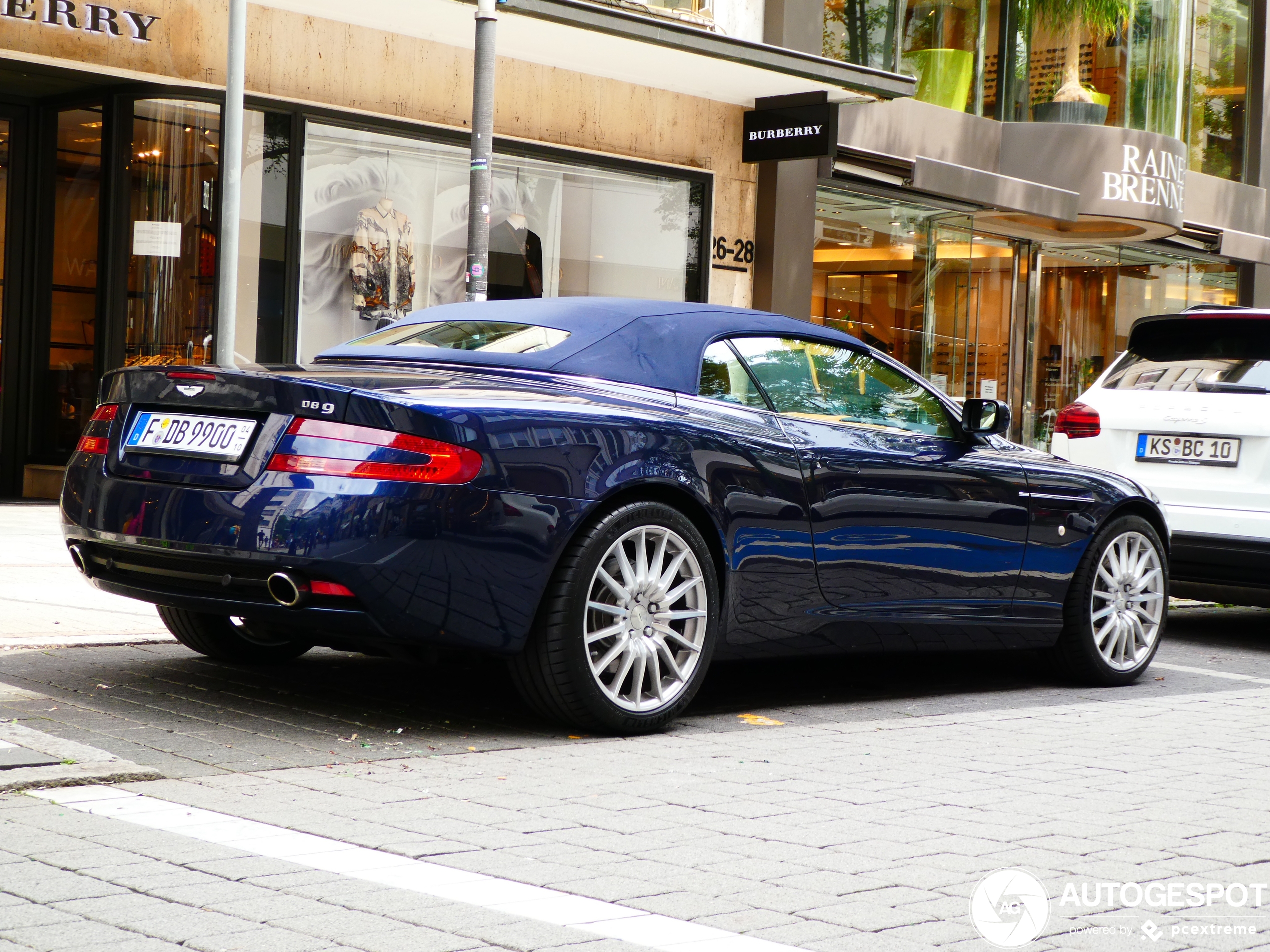 Aston Martin DB9 Volante