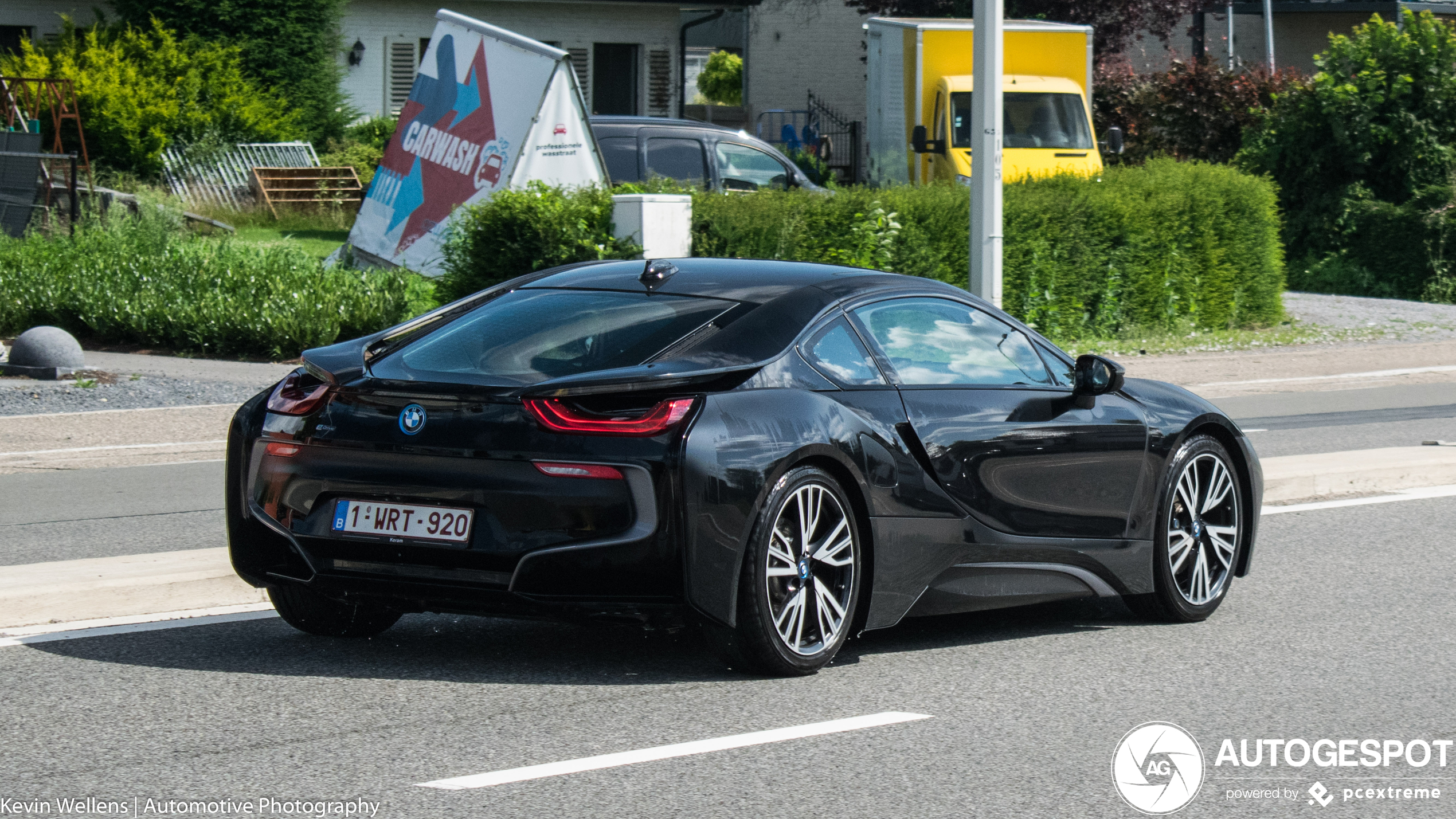 BMW i8