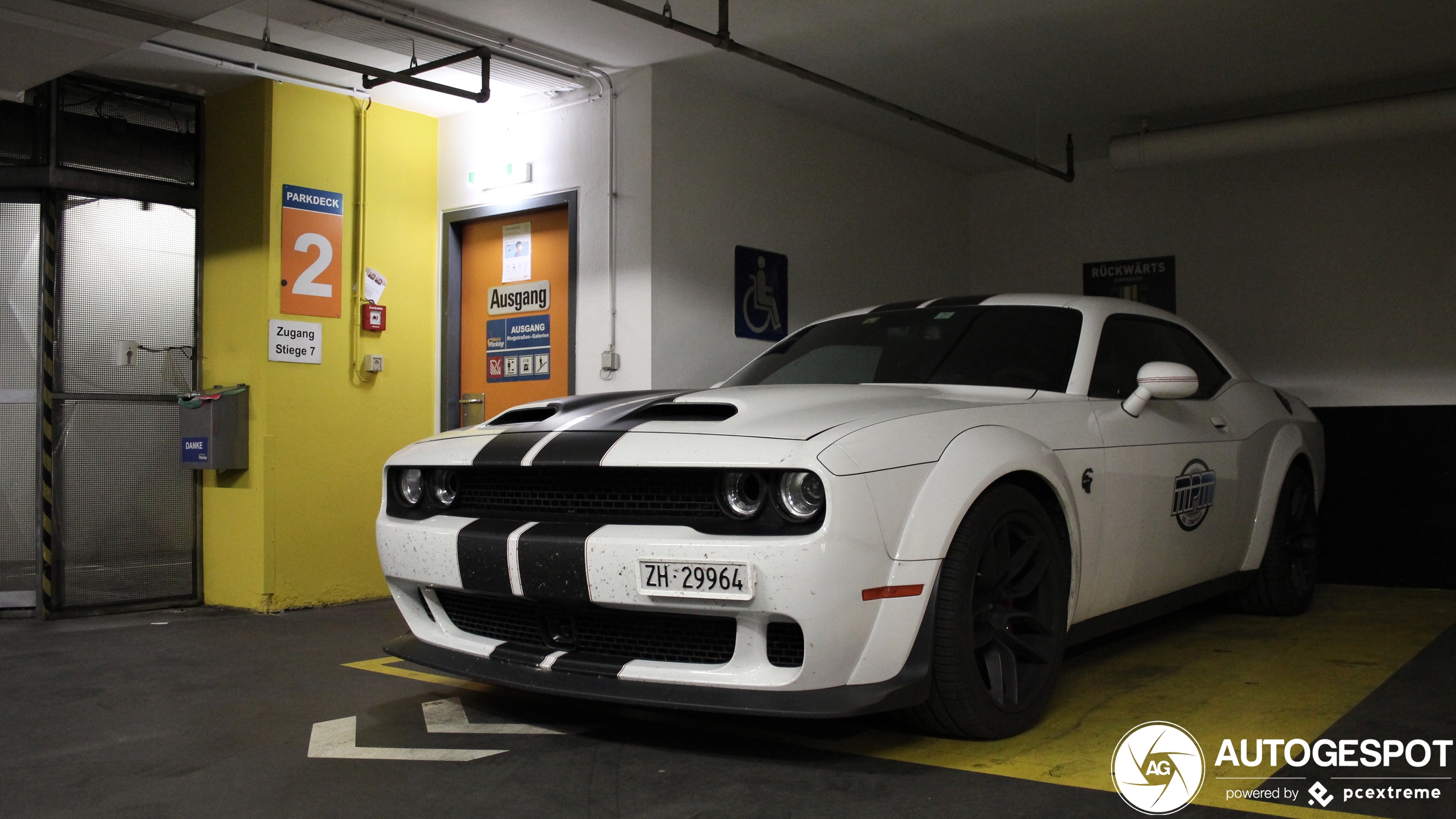 Dodge Challenger SRT Hellcat Widebody