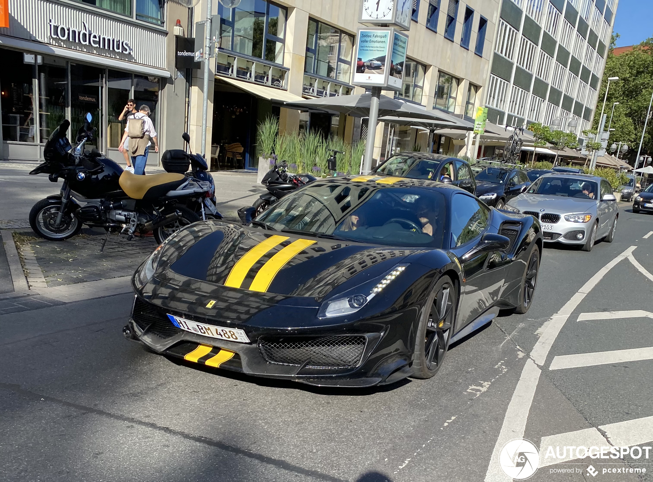 Ferrari 488 Pista