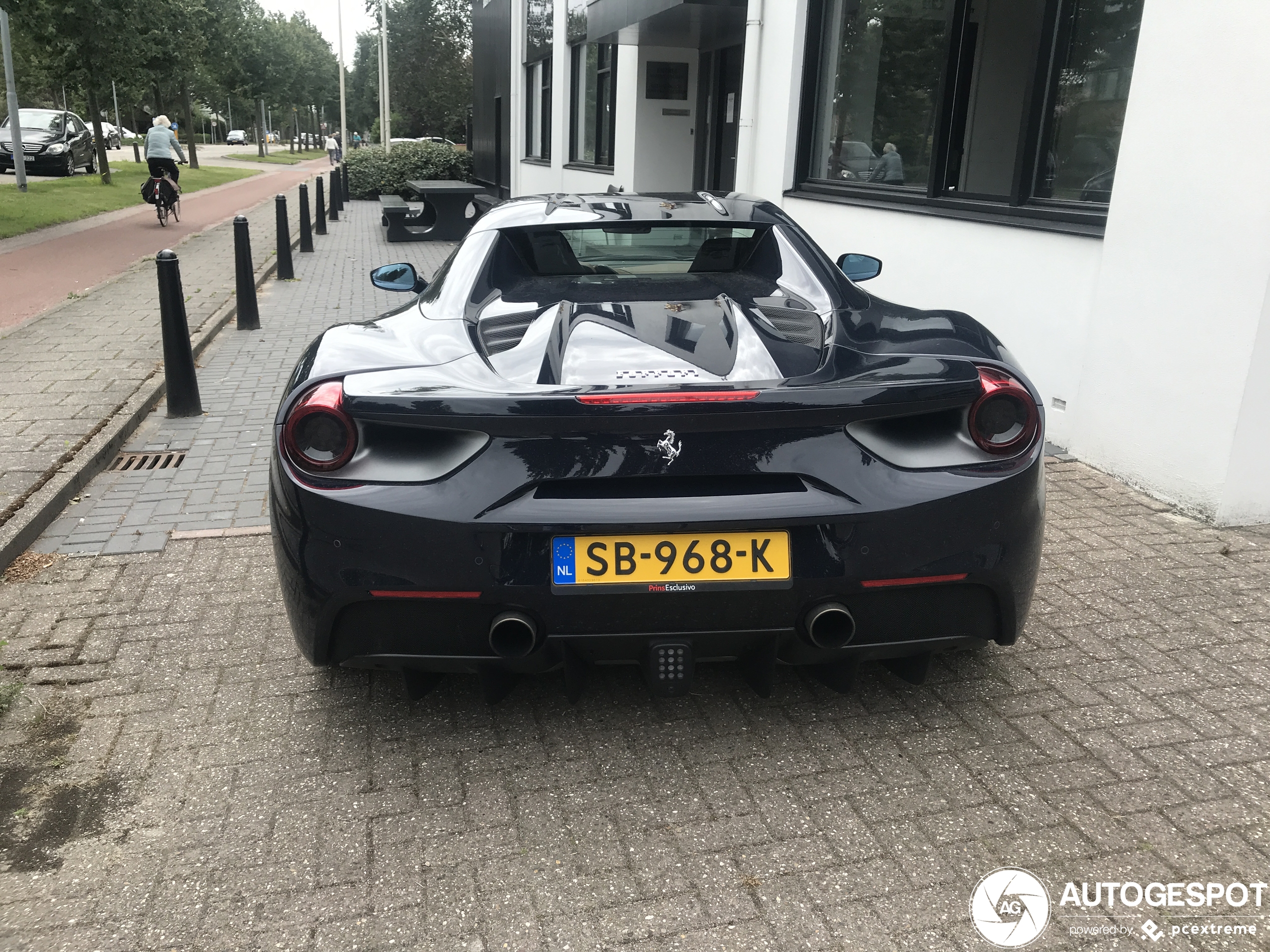 Ferrari 488 Spider