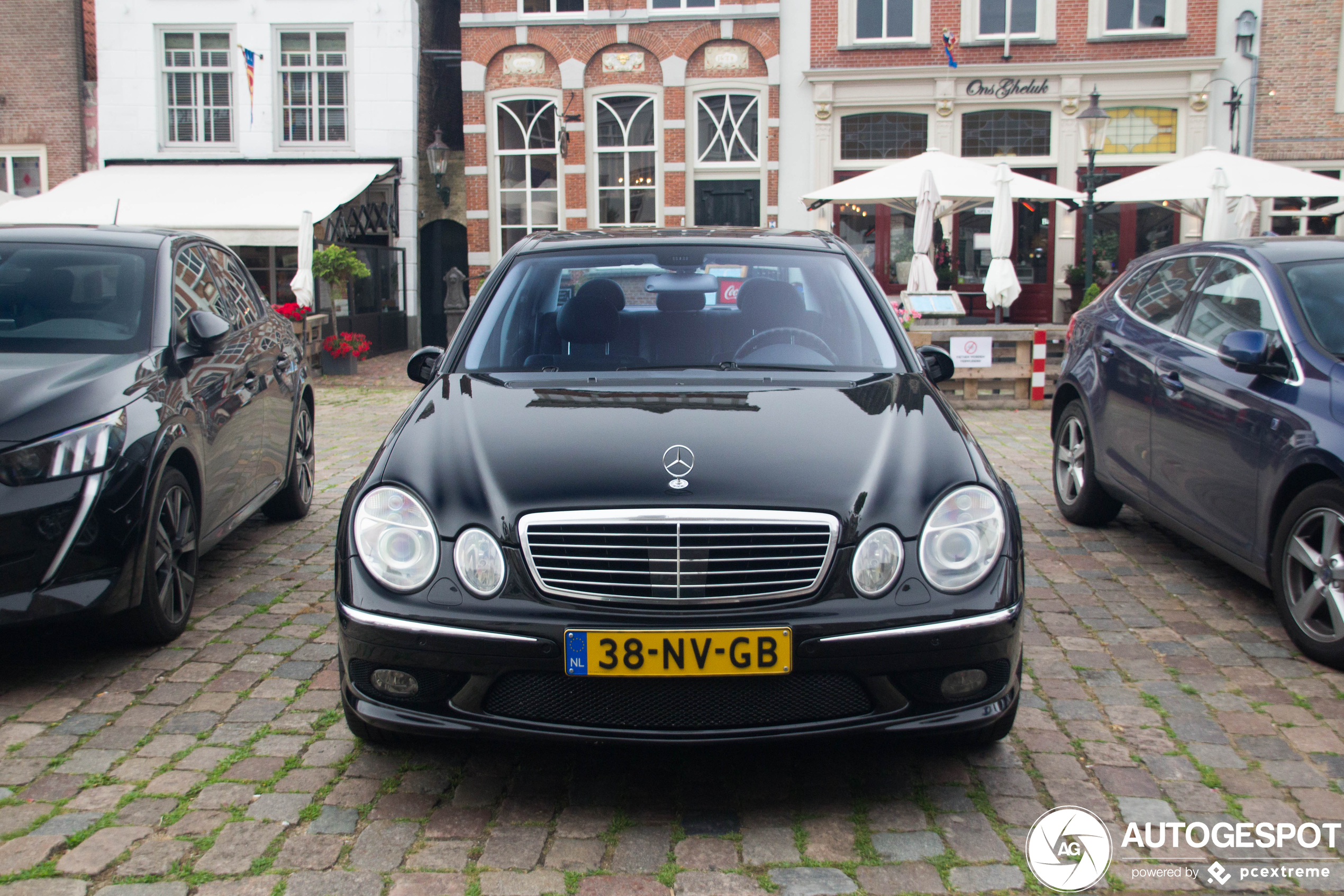 Mercedes-Benz E 55 AMG