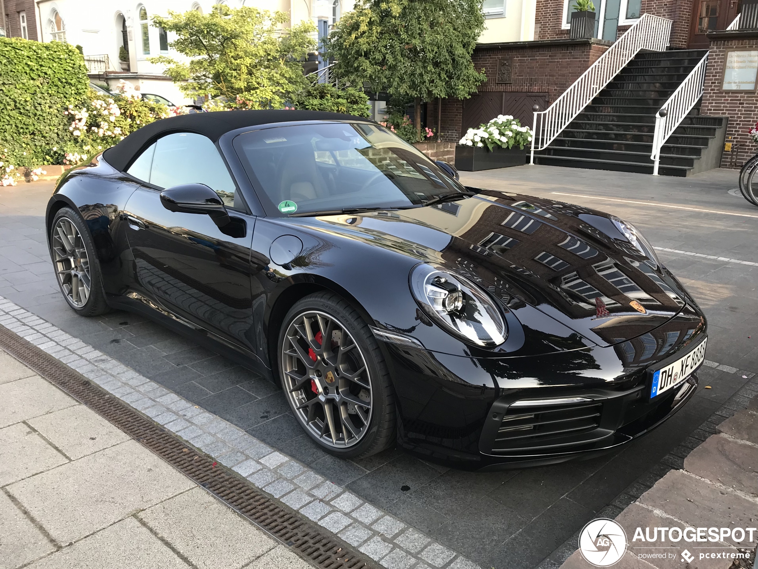 Porsche 992 Carrera 4S Cabriolet