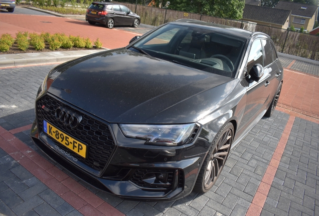 Audi RS4 Avant B9