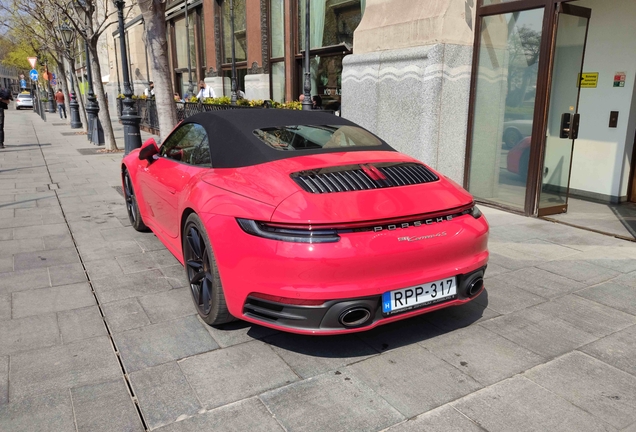 Porsche 992 Carrera 4S Cabriolet