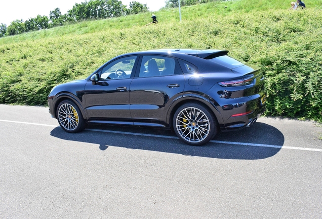 Porsche Cayenne Coupé Turbo S E-Hybrid