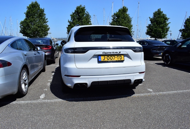 Porsche Cayenne Turbo S E-Hybrid