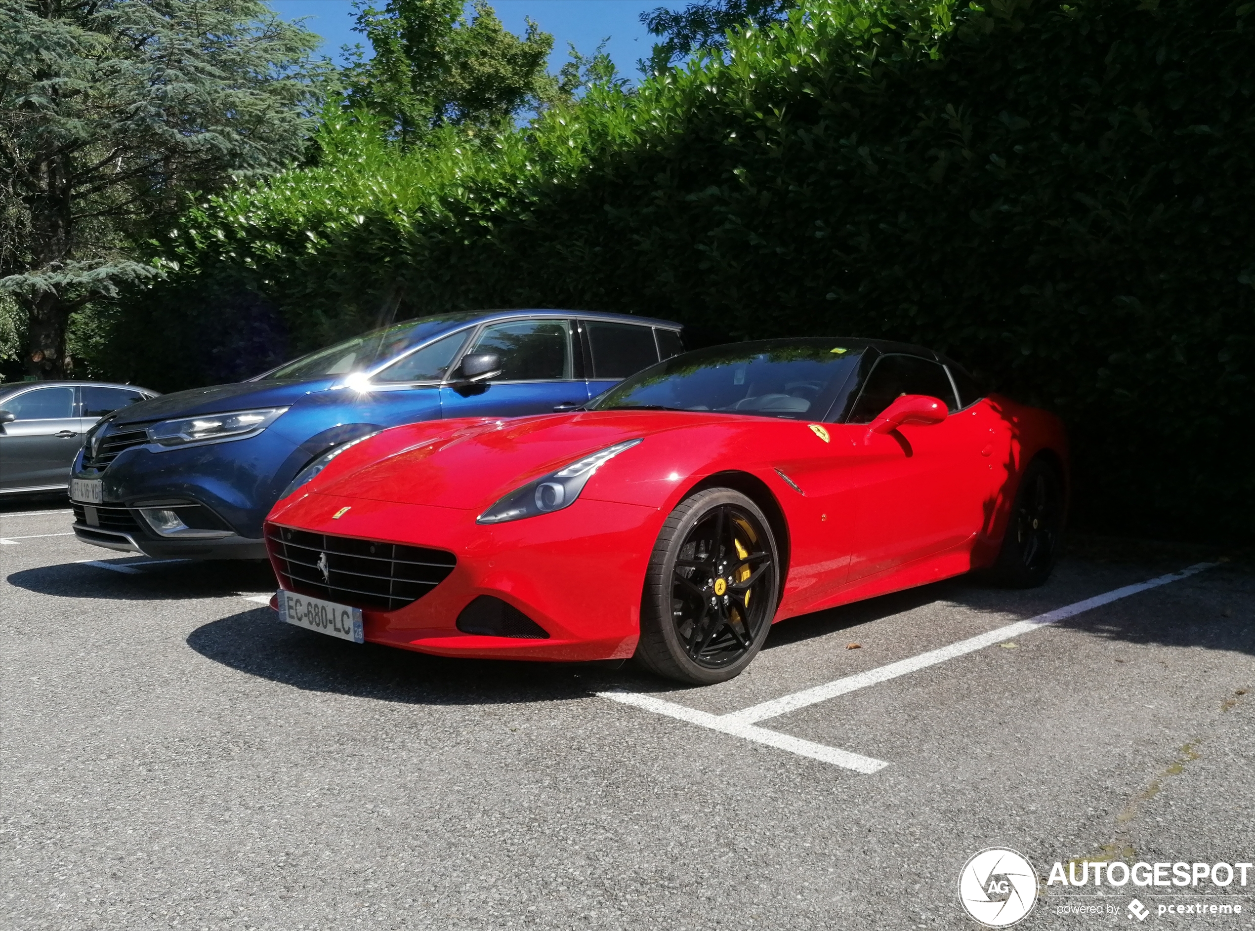 Ferrari California T