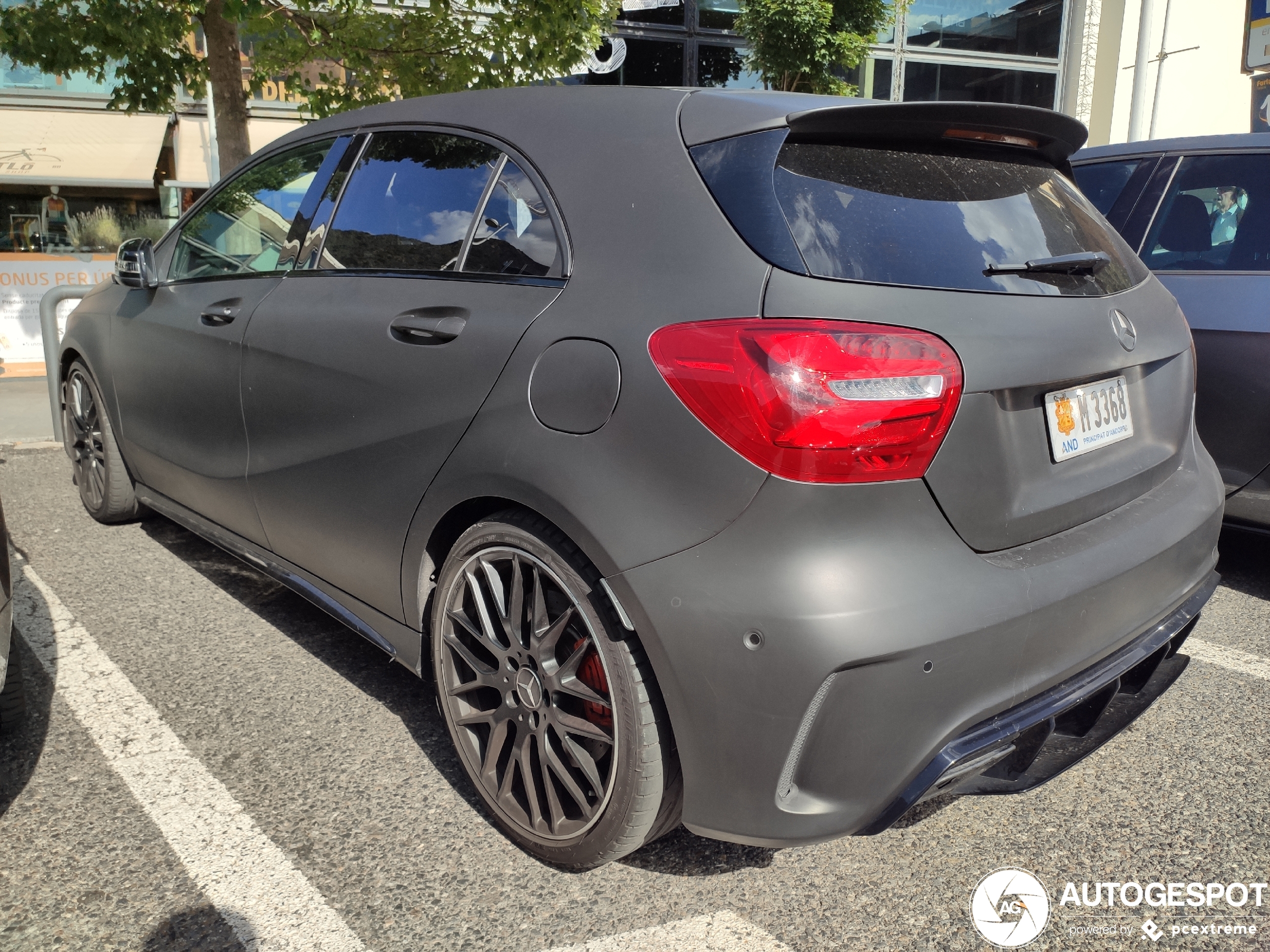 Mercedes-AMG A 45 W176 2015