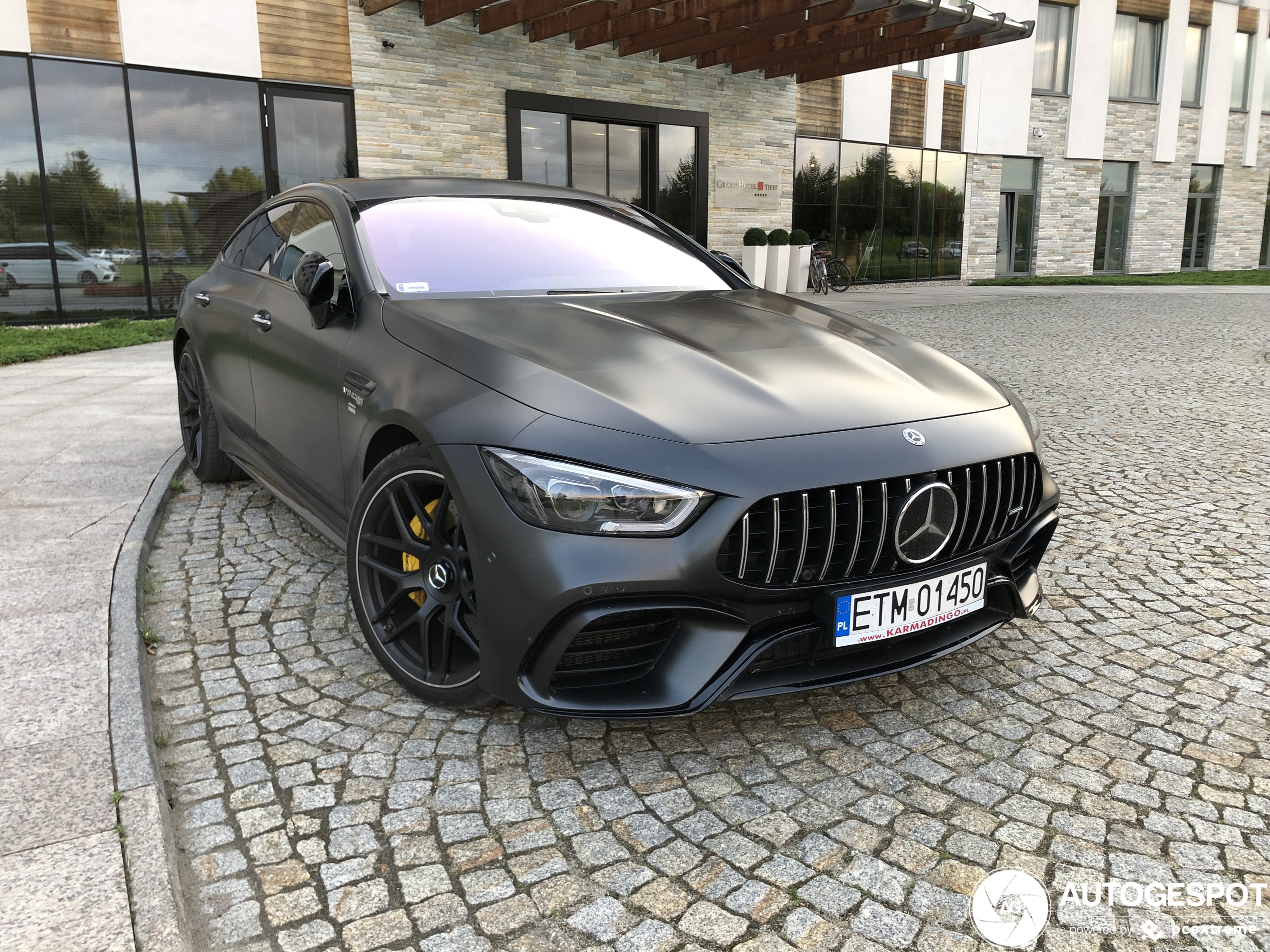 Mercedes-AMG GT 63 S X290