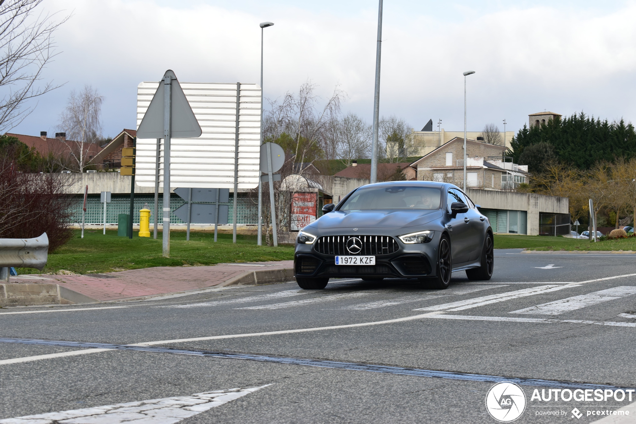 Mercedes-AMG GT 63 X290