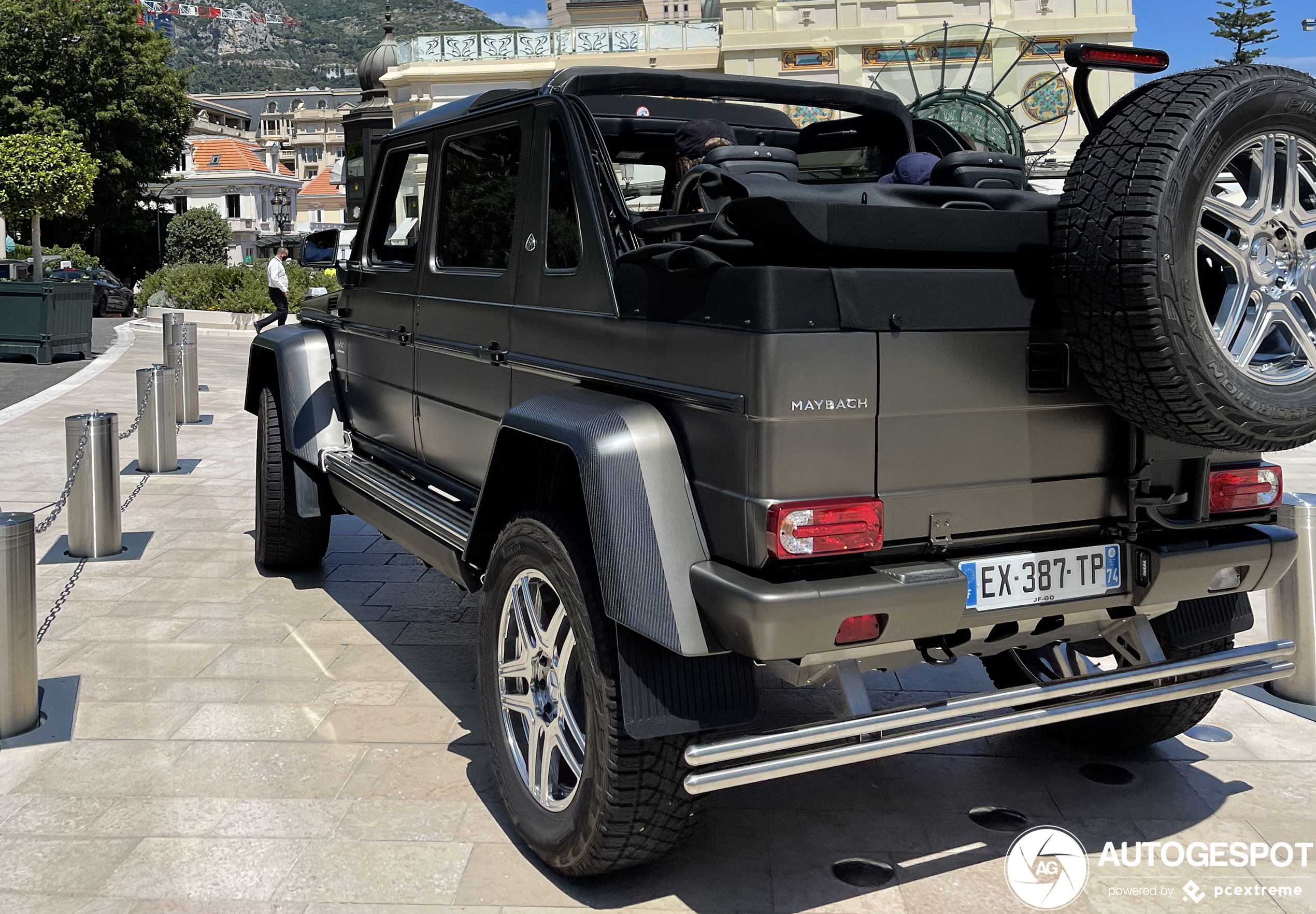 Baas boven baas: Mercedes-Maybach G 650 Landaulet