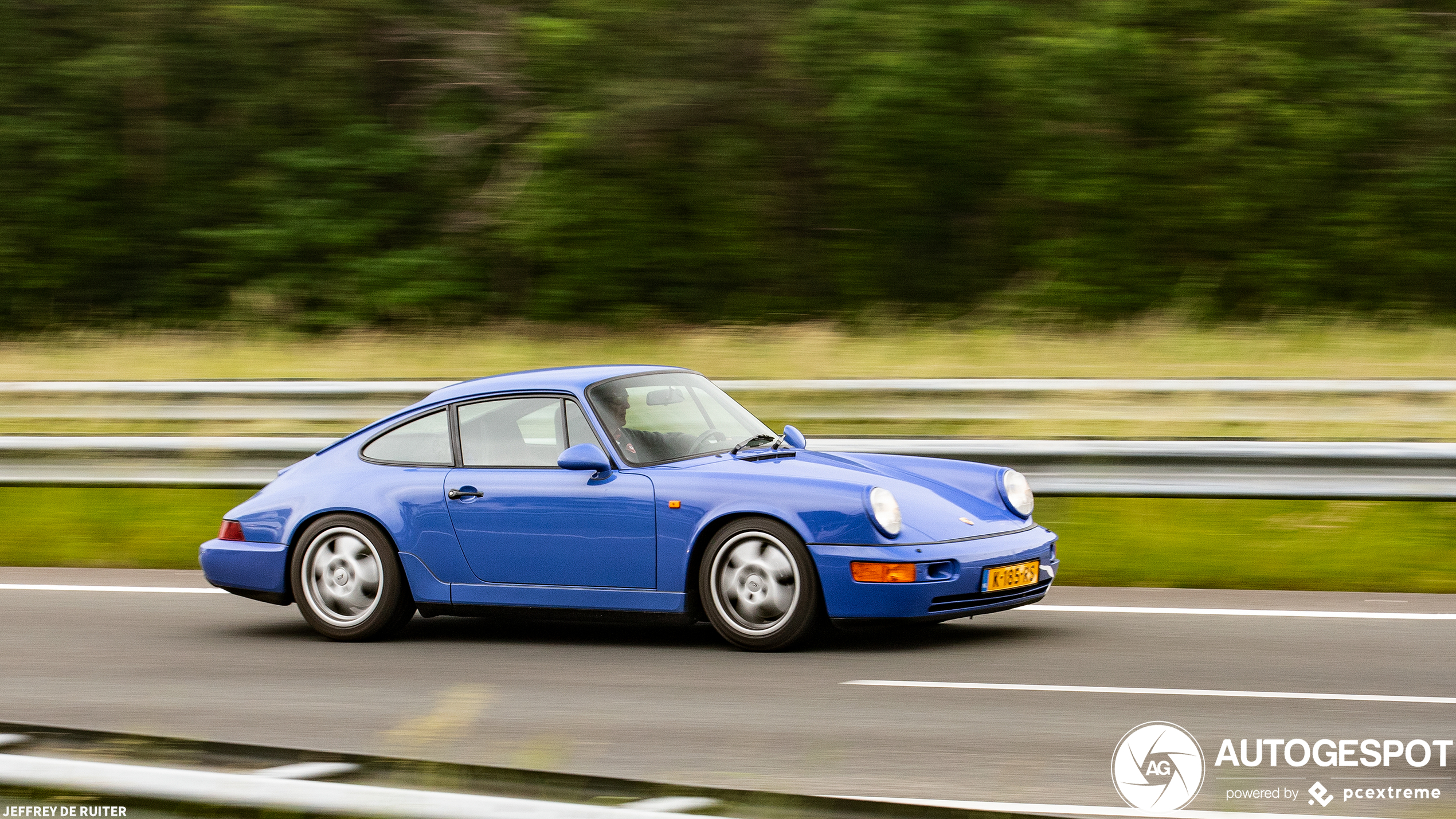 Porsche 964 Carrera RS