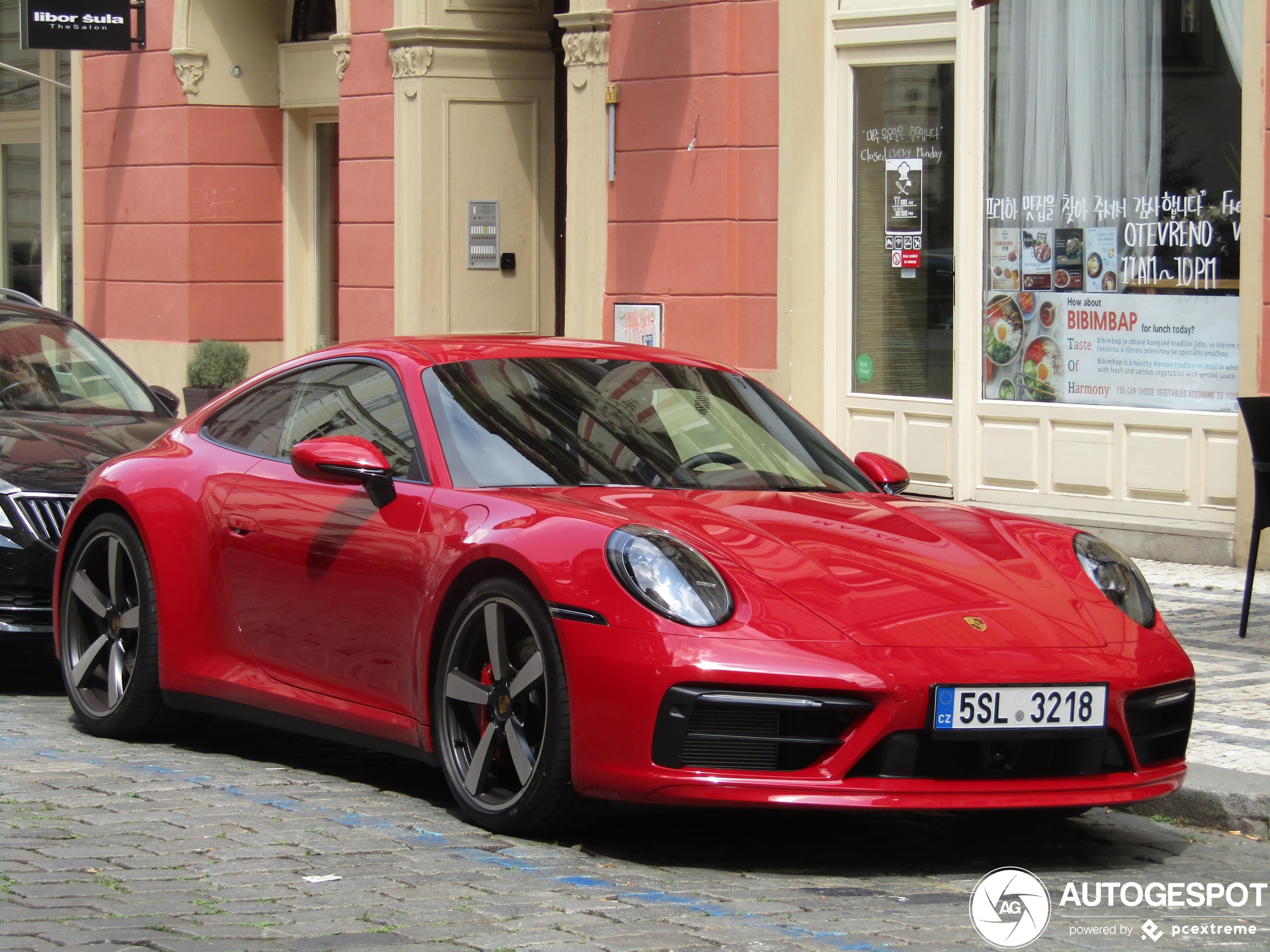 Porsche 992 Carrera 4S