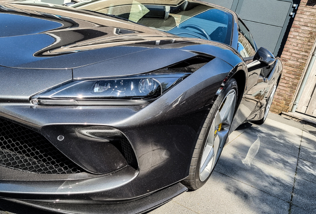 Ferrari F8 Spider