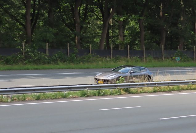 Ferrari GTC4Lusso