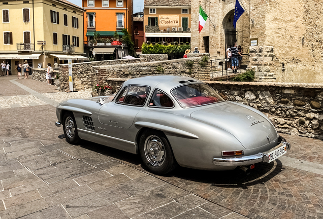 Mercedes-Benz 300SL Gullwing