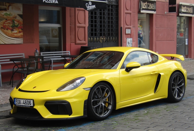 Porsche 718 Cayman GT4