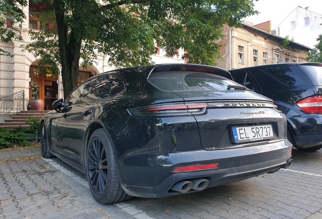 Porsche 971 Panamera GTS Sport Turismo