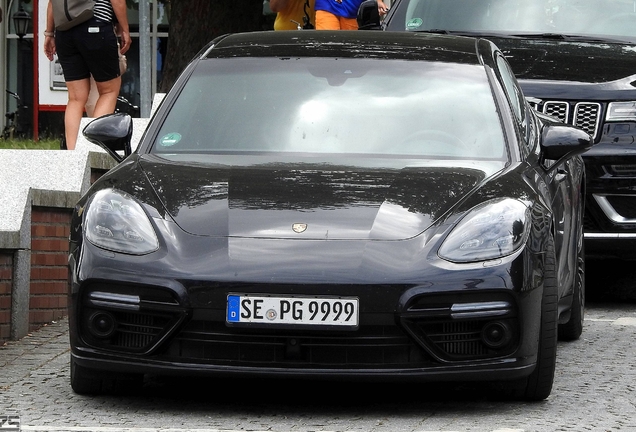 Porsche 971 Panamera Turbo