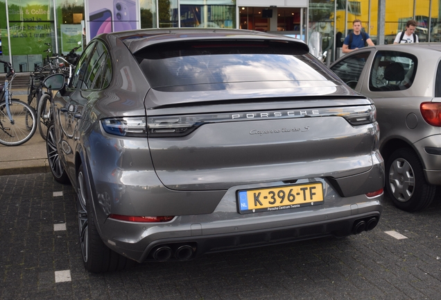 Porsche Cayenne Coupé Turbo S E-Hybrid