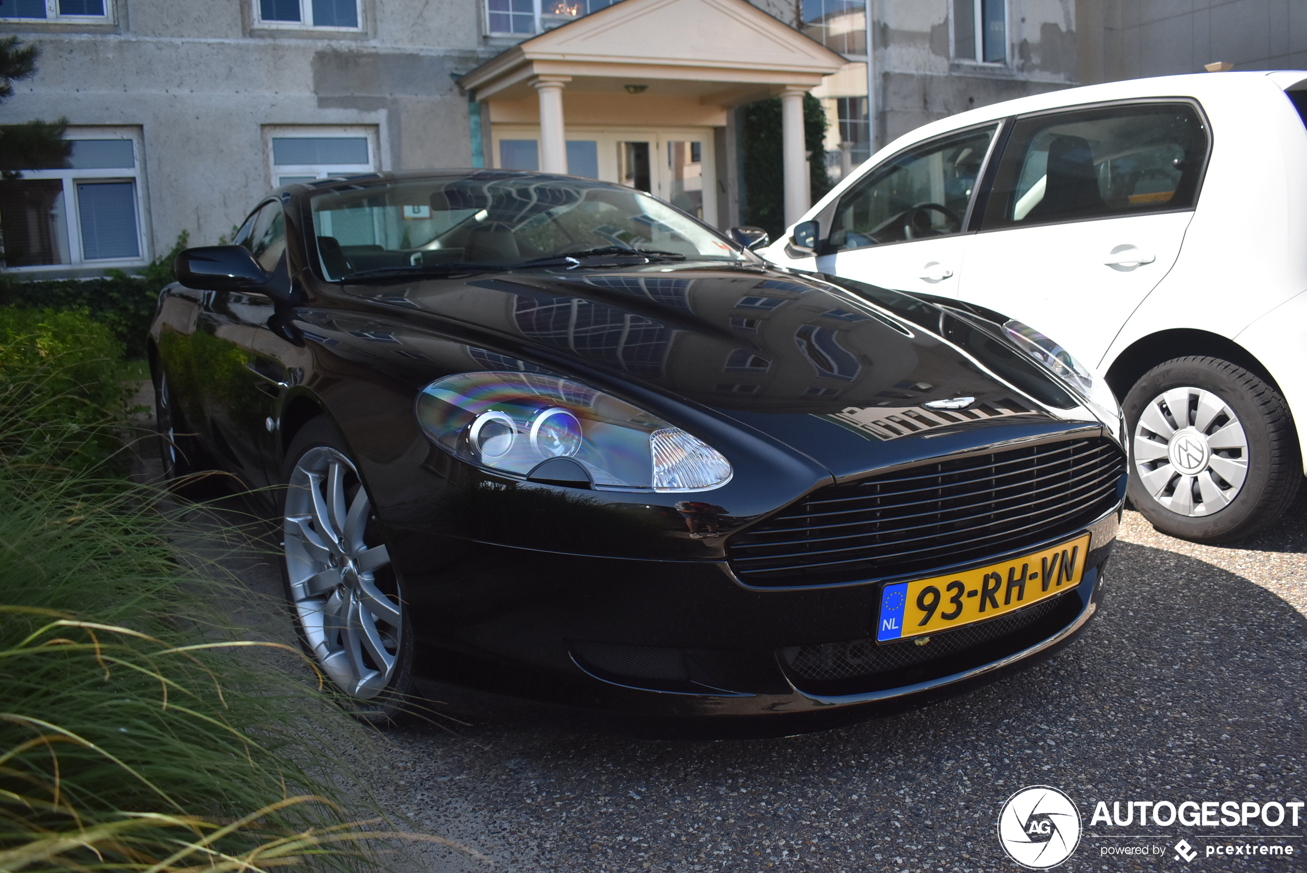 Aston Martin DB9