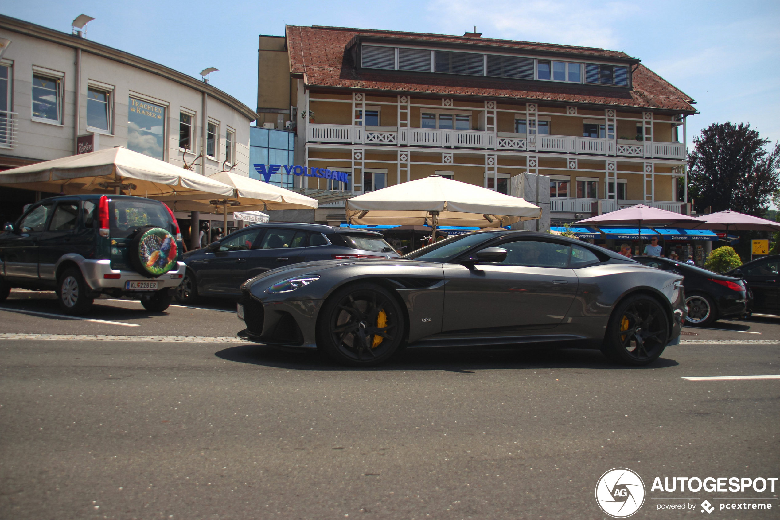 Aston Martin DBS Superleggera