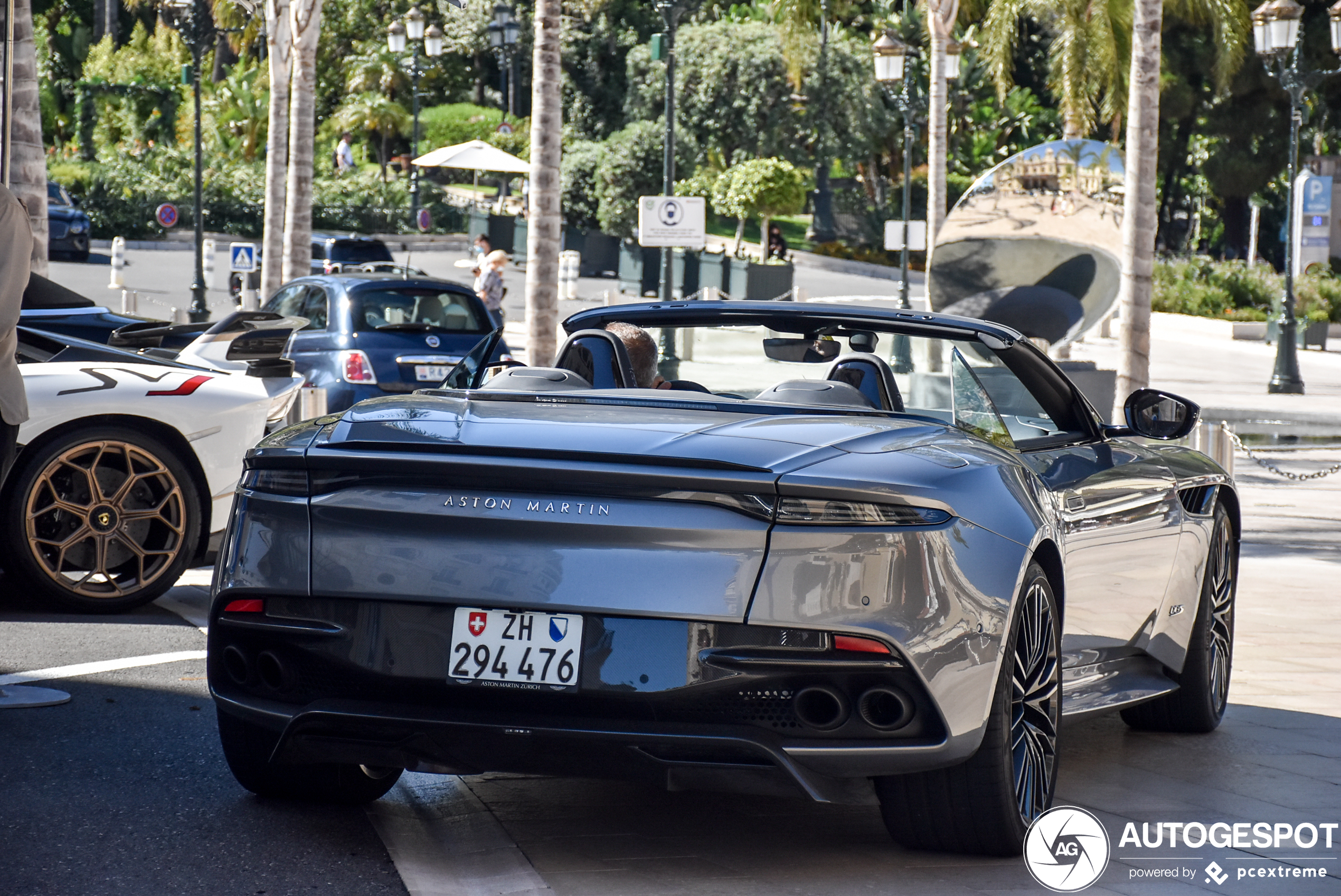 Aston Martin DBS Superleggera Volante