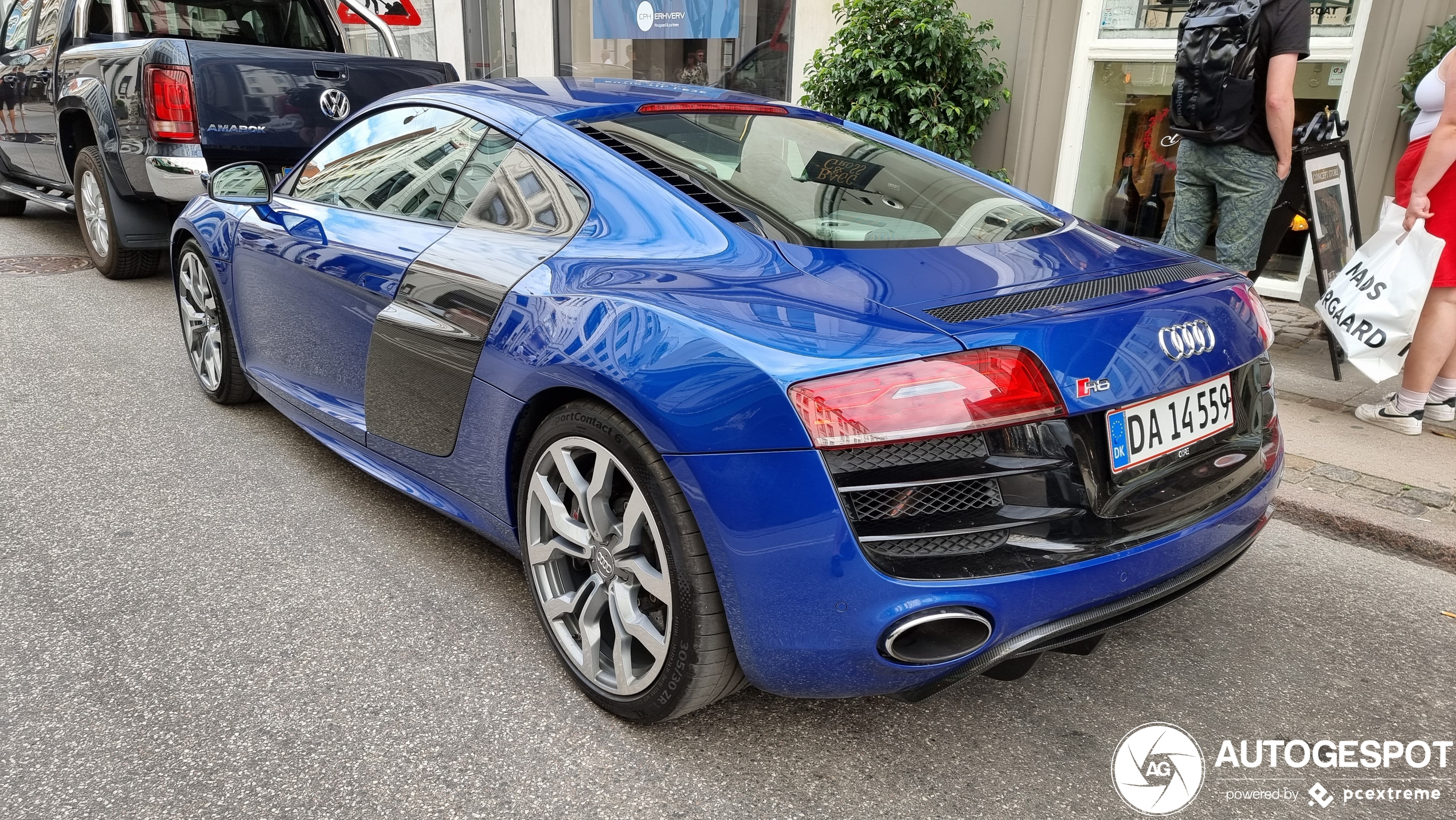 Audi R8 V10